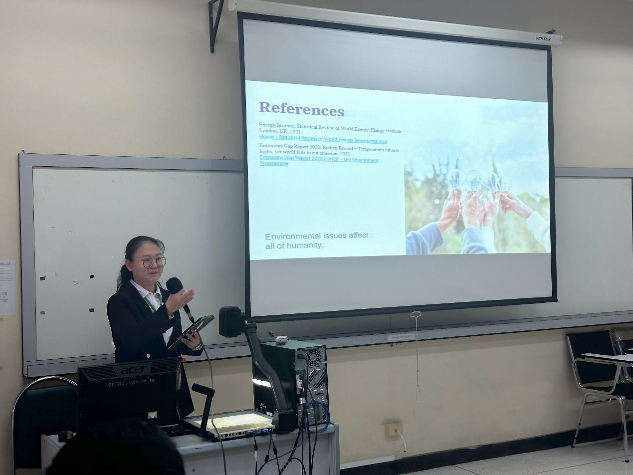 拉斯维加斯官网研究生赴泰国参加国际学术会议并作报告