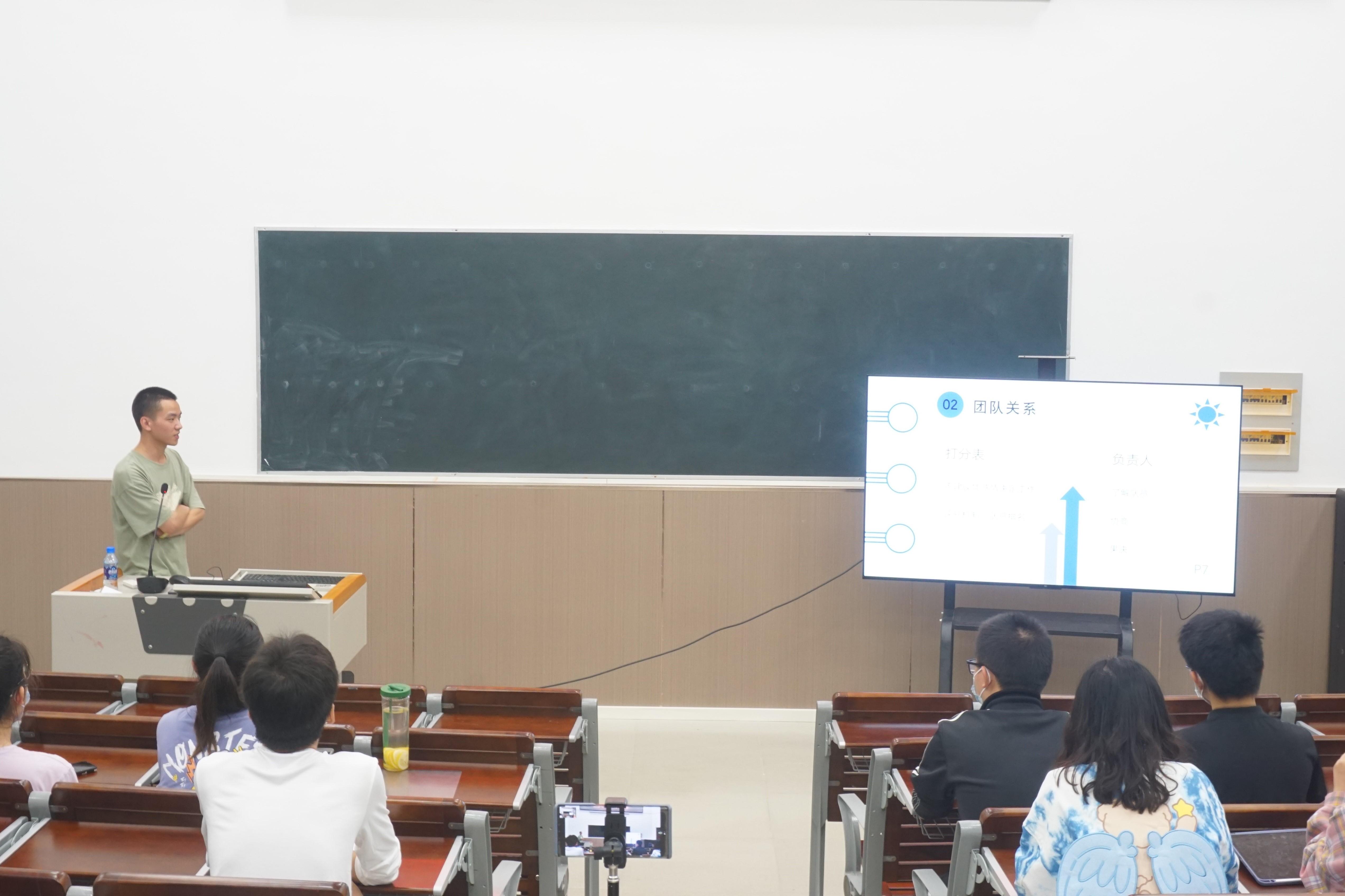 拉斯维加斯0567官方网站第八届中国国际“互联网+”大学生 创业创新大赛动员大会暨辅导讲座圆满落幕