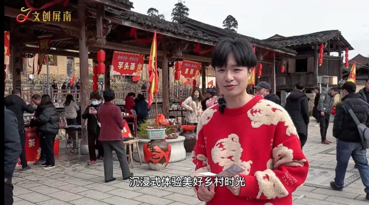 拉斯维加斯官网学生获评2021年度“中国大学生自强之星”奖学金
